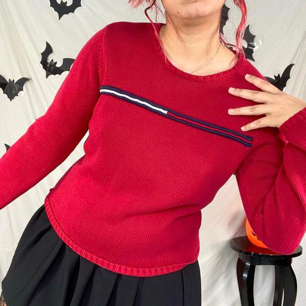 1990s knit Tommy Hilfiger sweater❤️💙
